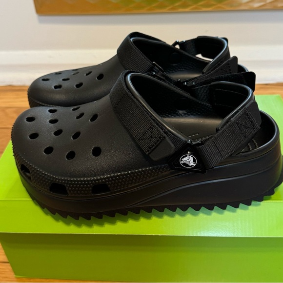 CROCS Shoes - CROCS Classic HIKER Clog - size W7/M5